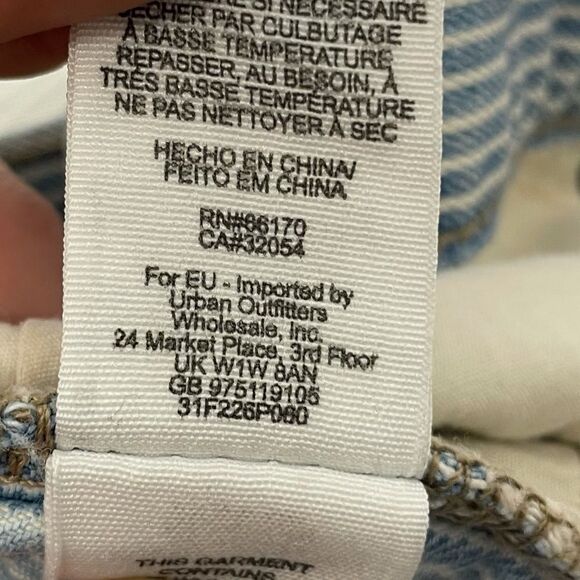 Free People Railroad Striped Denim Jean Shorts With Crochet Hem Size 27 - Picture 13 of 16